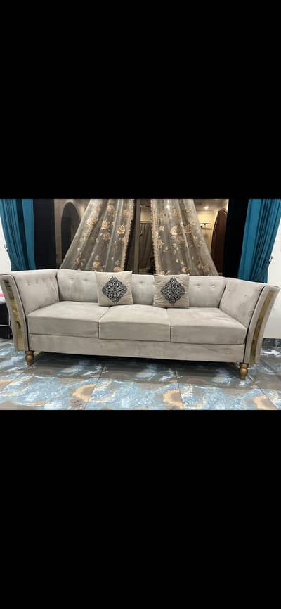 Elegant 5-Seater Luxury Sofa Set for Sale