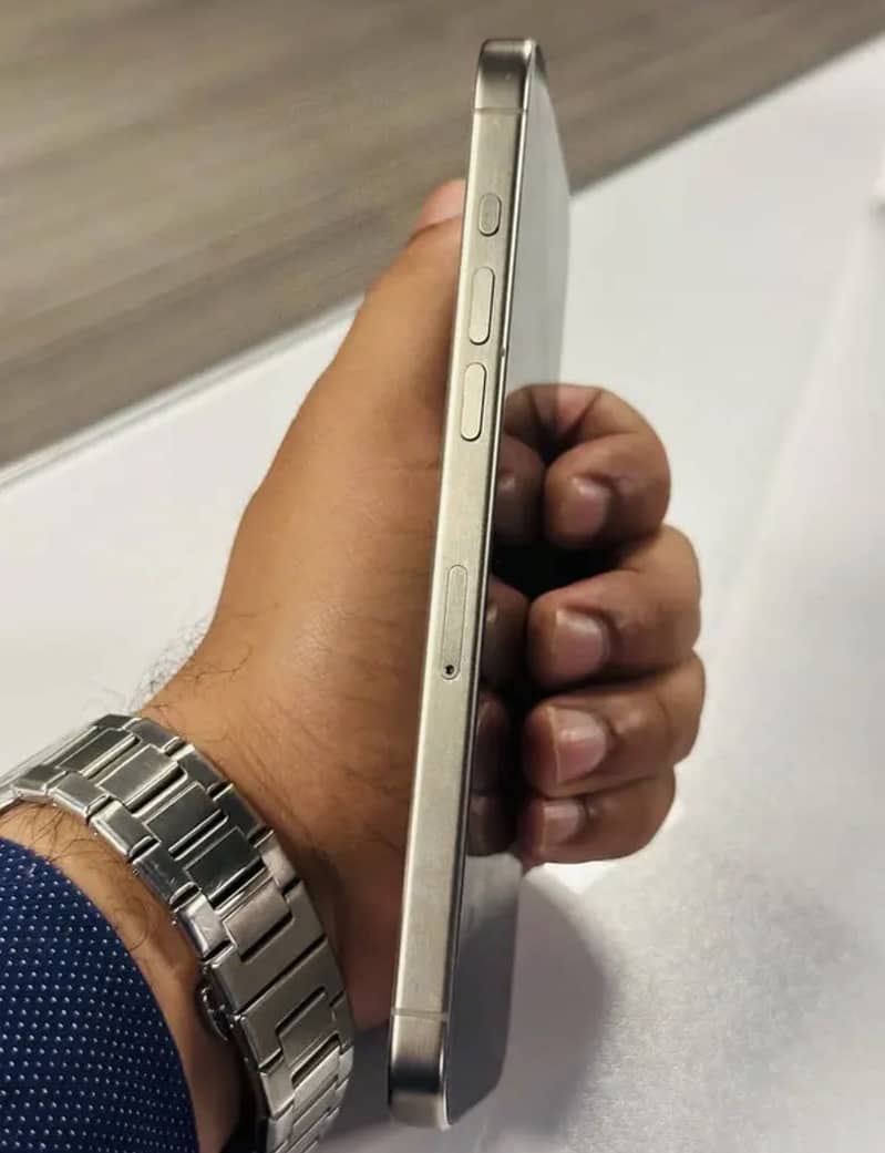 Iphone 15 pro max 1