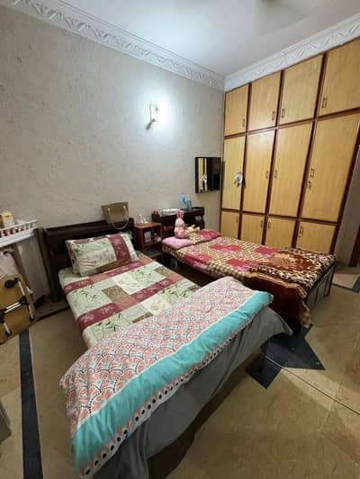 Girl hostel available in G11/1 for ladies