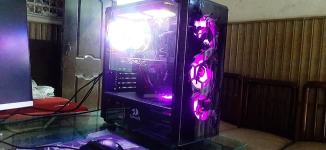 Gaming pc (Ryzen 2600x, RX 580)
