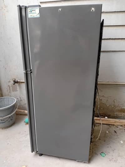Waves Refrigerator 10 months used. selling urgent as no fault