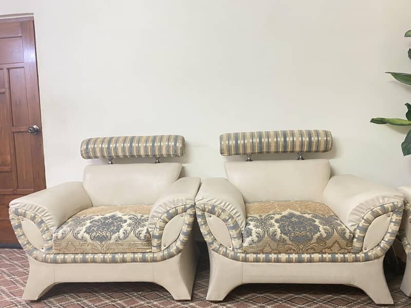 sofa set ( 7 seater) + table 1