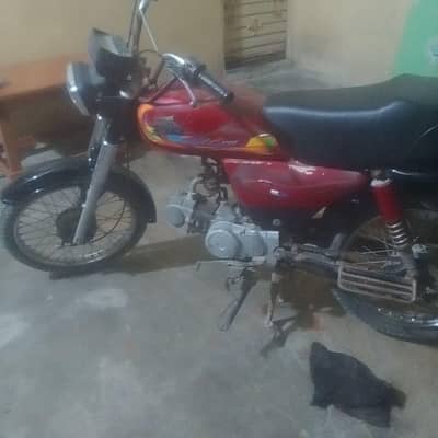 super power 70 2022 last month bike ha head me Kam he baqi sab ok ha