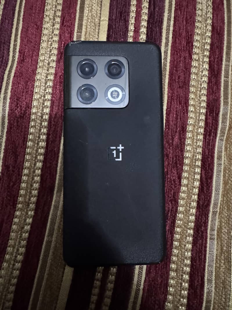 OnePlus 10 Pro 1