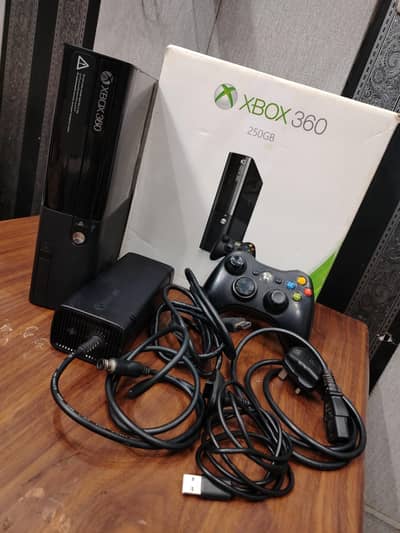 Xbox 360 E 500GB Complete Box Pack 