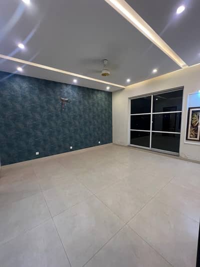 20 MARLA ELEGANT AND FULLY MAINTAINED SUPER HOT LOCATED BUNGALOW IS AVAILABLE IN THE BEST BLOCK OF DHA LAHORE.