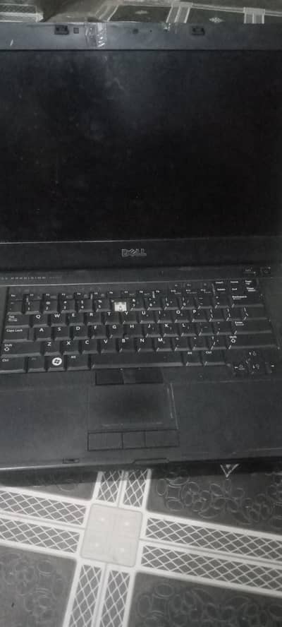Dell Precision M4500 Broken / Intel core i7 / 233gb Hard disk