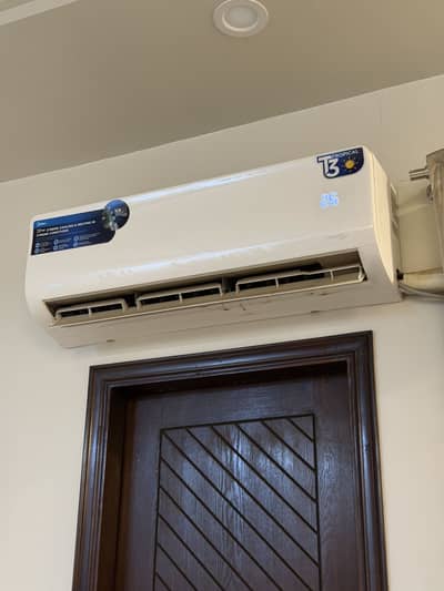 Midea 1.5 Ton Inverter