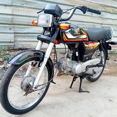 Honda CD-70 2022 model Karachi num 1st owner Genuine mint