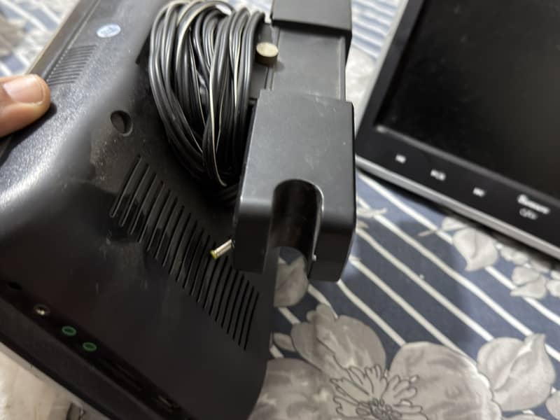 Back lcd headrest 1