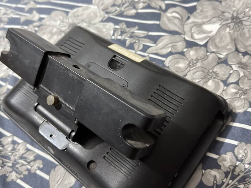 Back lcd headrest 2