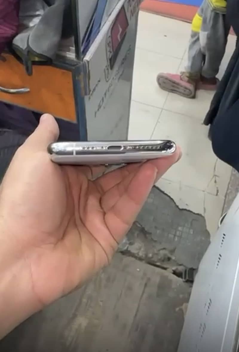 iPhone 11 pro 2