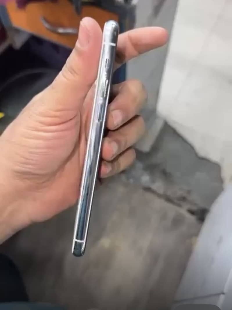 iPhone 11 pro 5