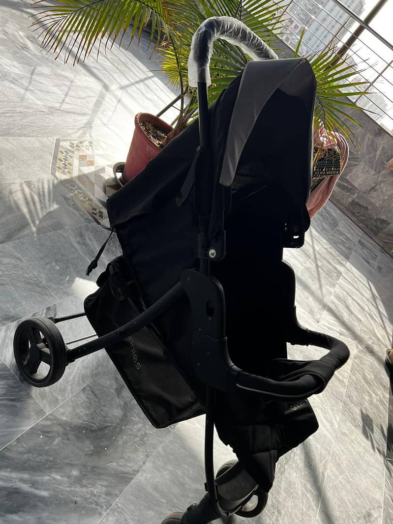 stroller 9