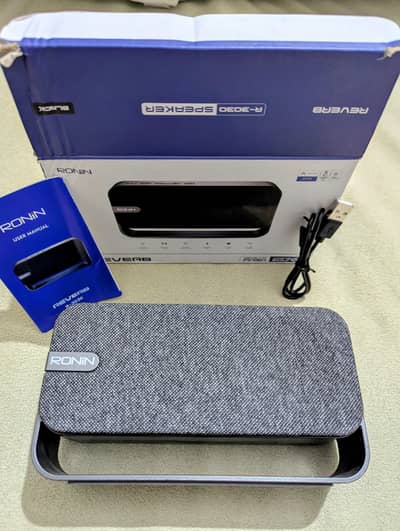 Ronin speaker | Bluetooth, AUX pin, TF card, with FM sport | R-3030