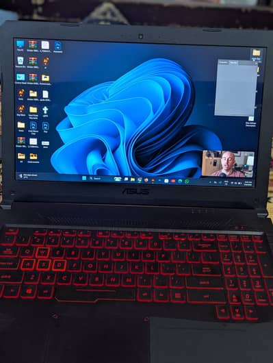 Asus TUF Gaming FX-504, GTX 1060, 16 GB ram, 256 GB NVME,