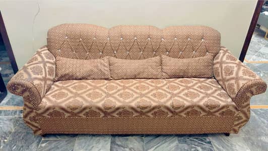 5 Seater Sofa set with free centre table
