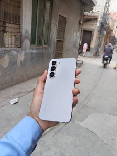 INFINIX HOT 60 PRO
