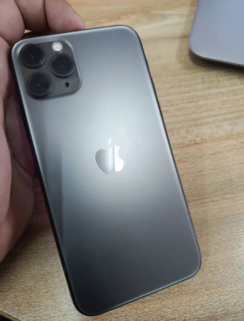 iPhone 11 Pro 0