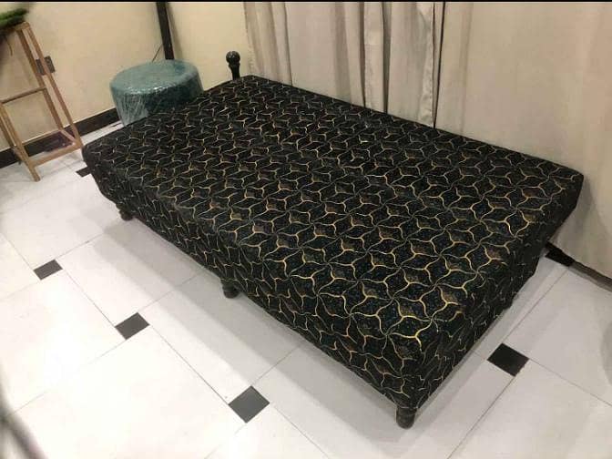 اپنے گھر کا صوفہ کا کپڑا چینج کرائے وہ بھی اپنے گھر پر۔ 9