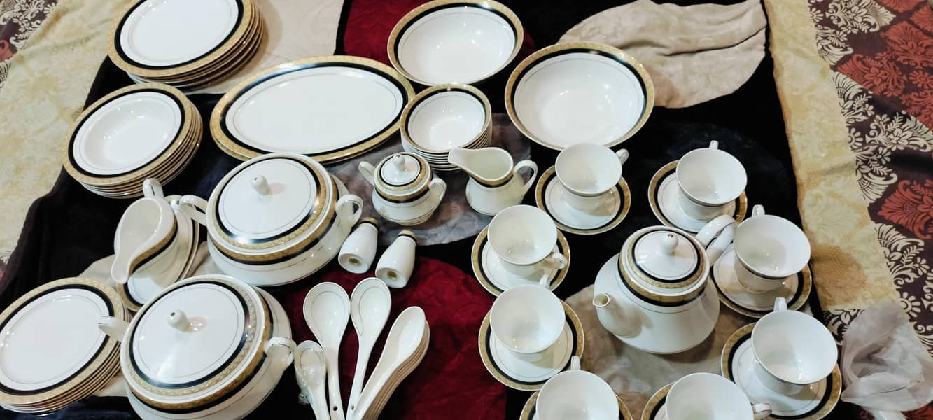 Dinner Set 72Pc 4