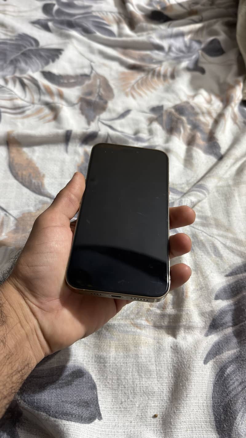 Iphone 14 pro max 8