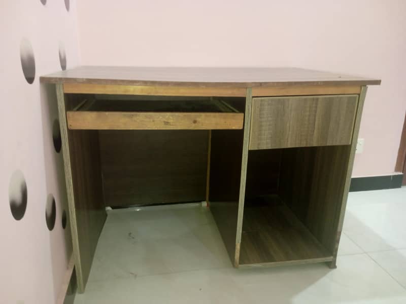 Wooden Study/Computer Table 0