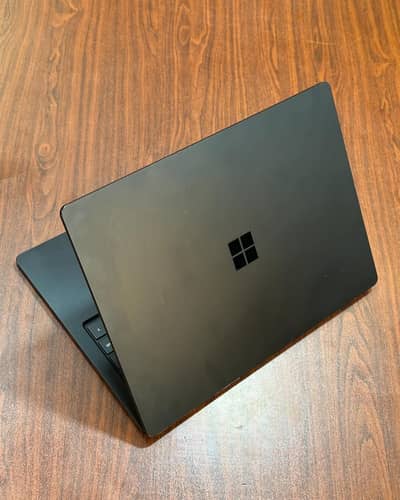 Microsoft Surface Laptop 4 | i5 11th Generation | 8GB Ram 256GB Nvme