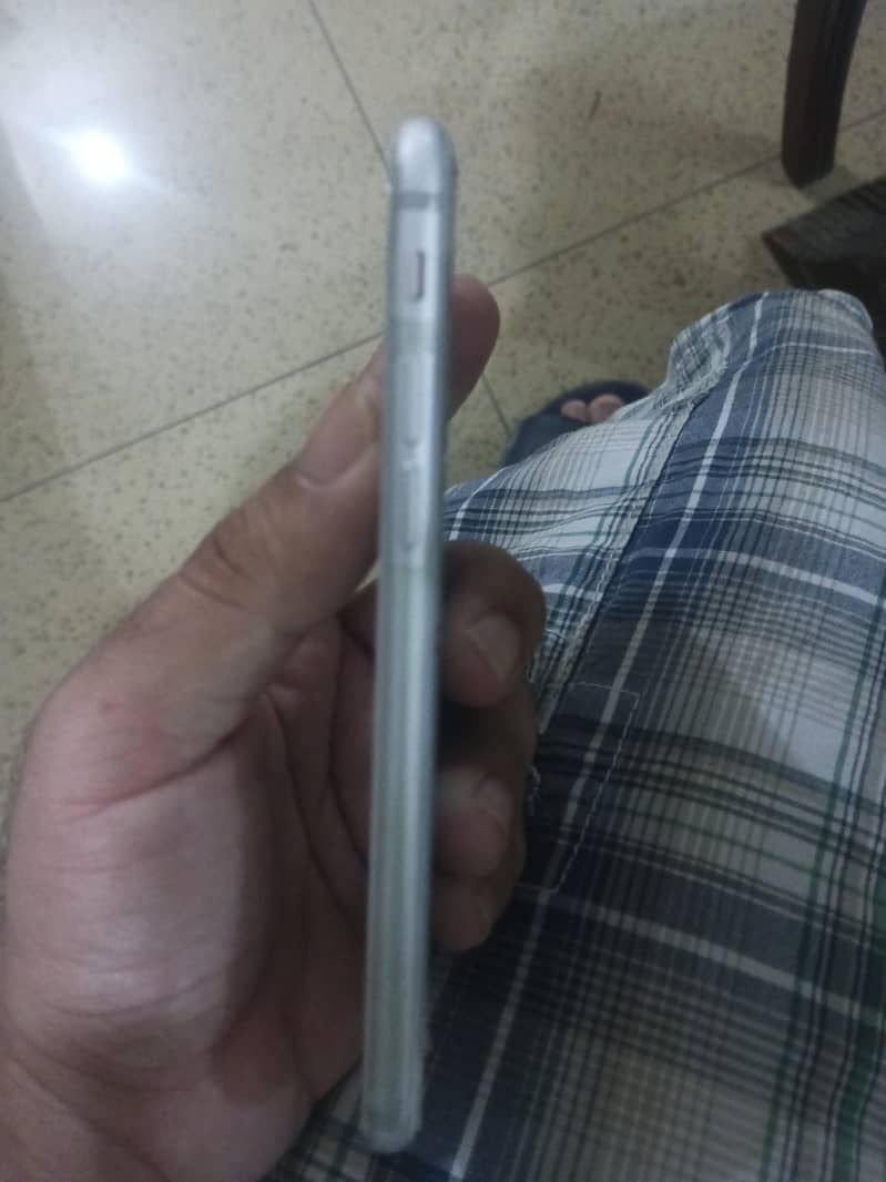 iphone 8 3