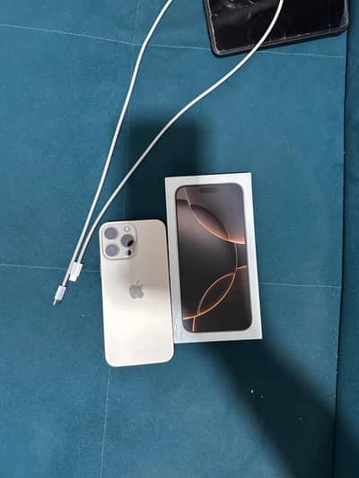 iphone 16 pro max  natural titanium
