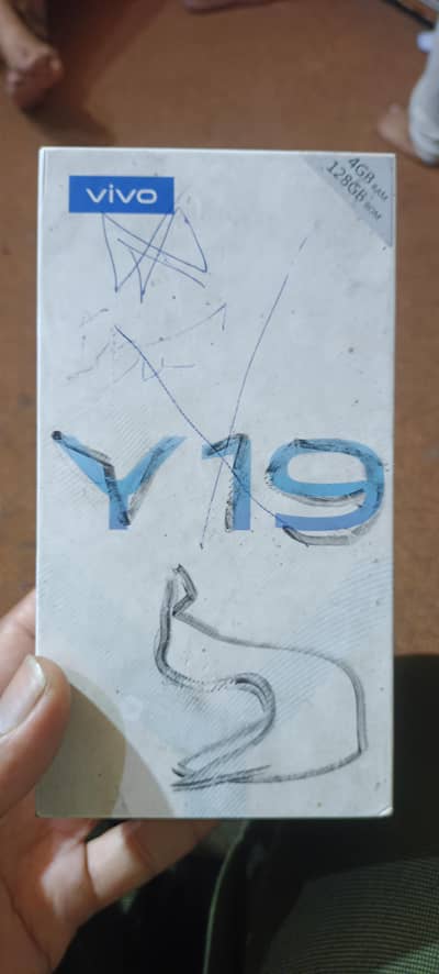 vivo y19