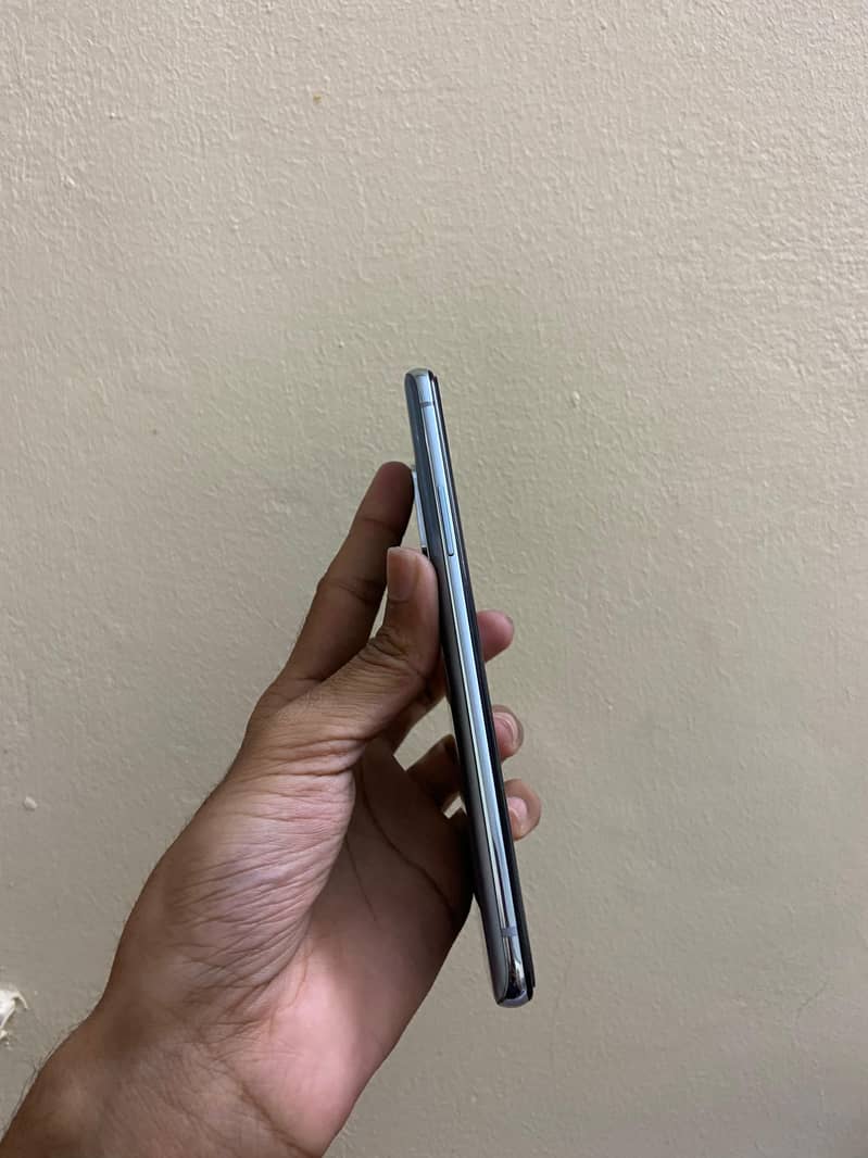 One plus 8t 4