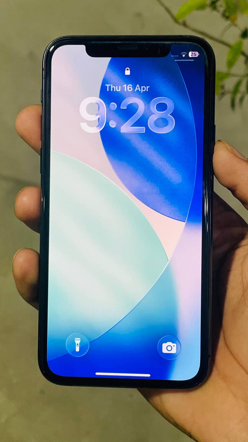 IPHONE 11 PRO 6