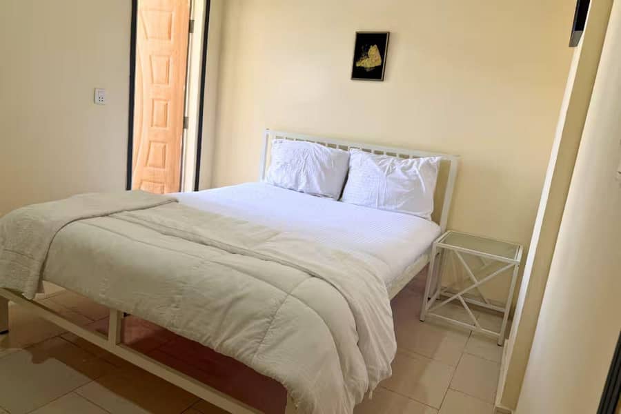 Studio Apartment 0