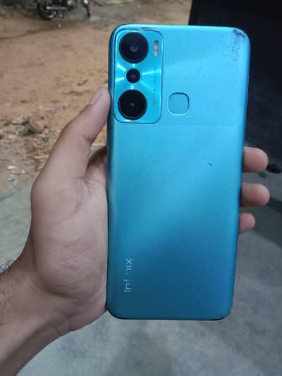 Infinix hot 20i 4+3 64 with box exchange possible