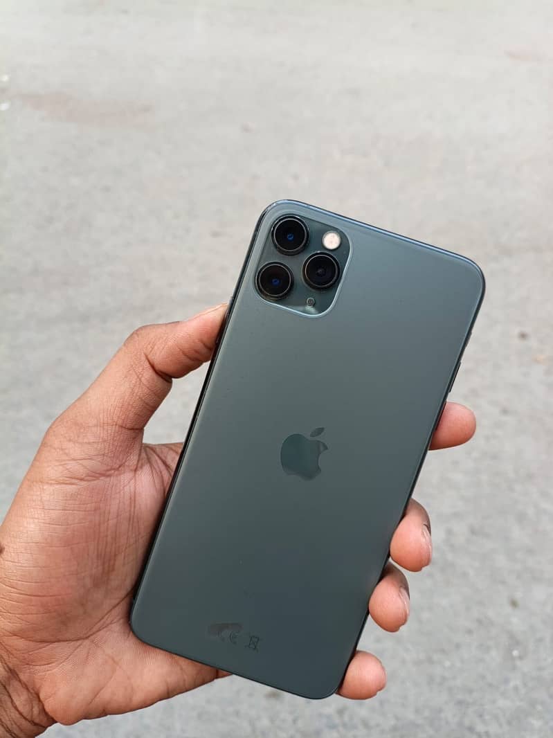 iPhone 11 pro max 3