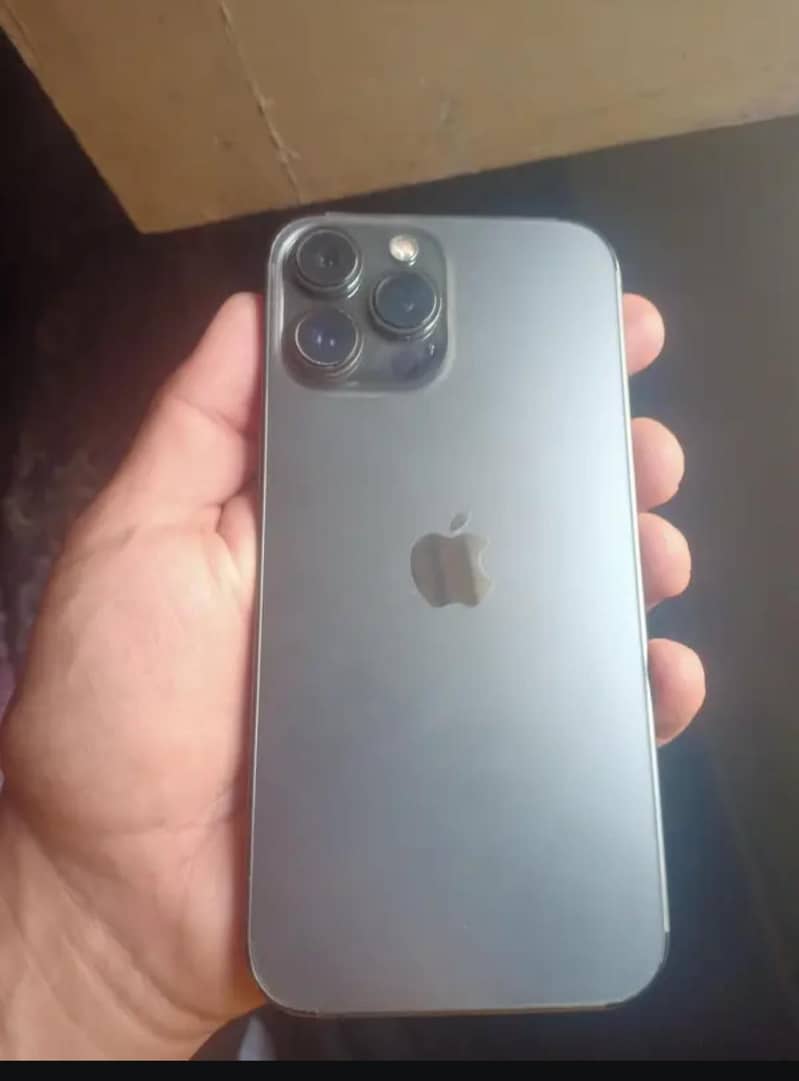 iPhone 13 pro max 0