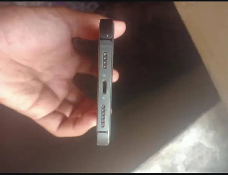 iPhone 13 pro max 2