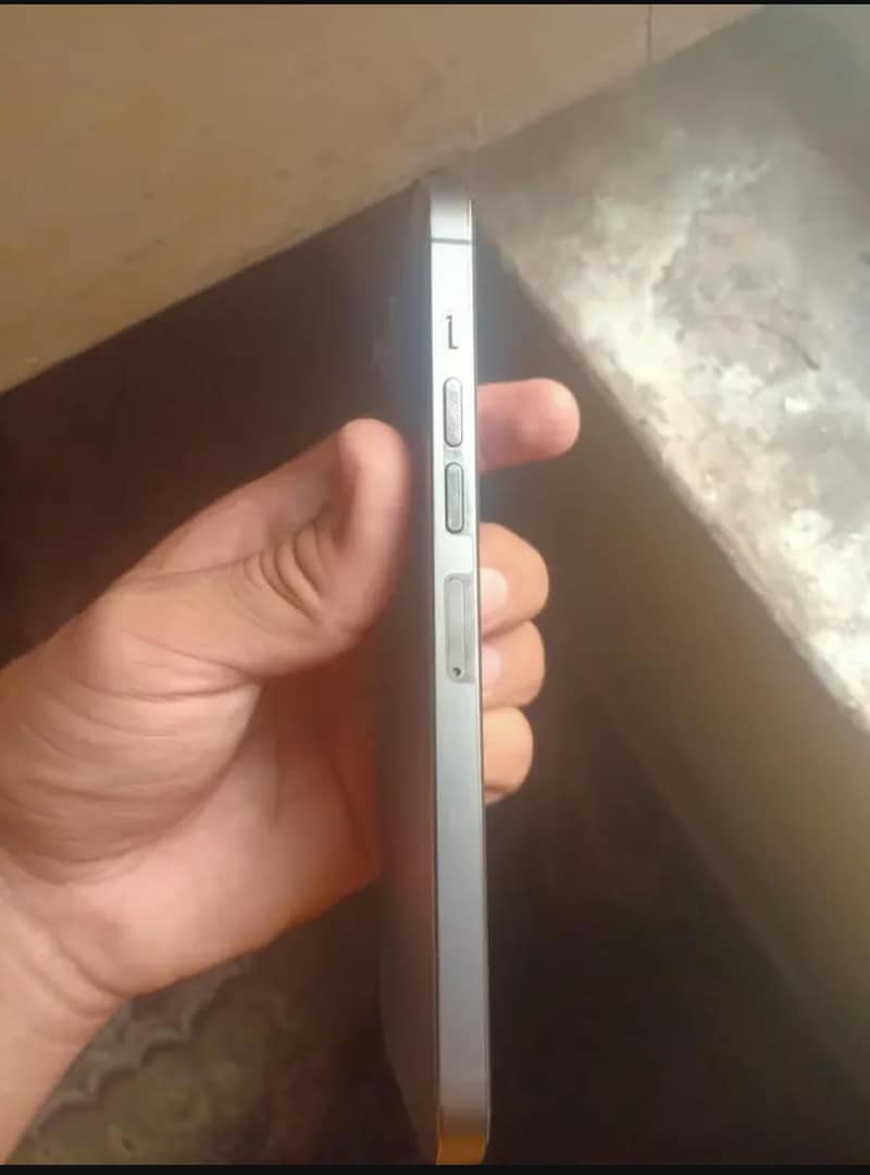 iPhone 13 pro max 3