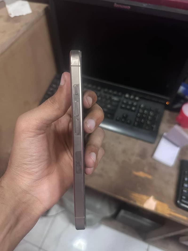 Iphone 16 pro 2