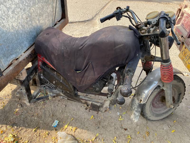 chinchi Rickshaw Loader 1