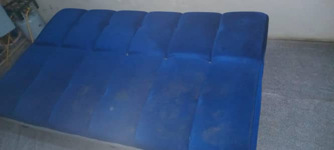 sofa combed