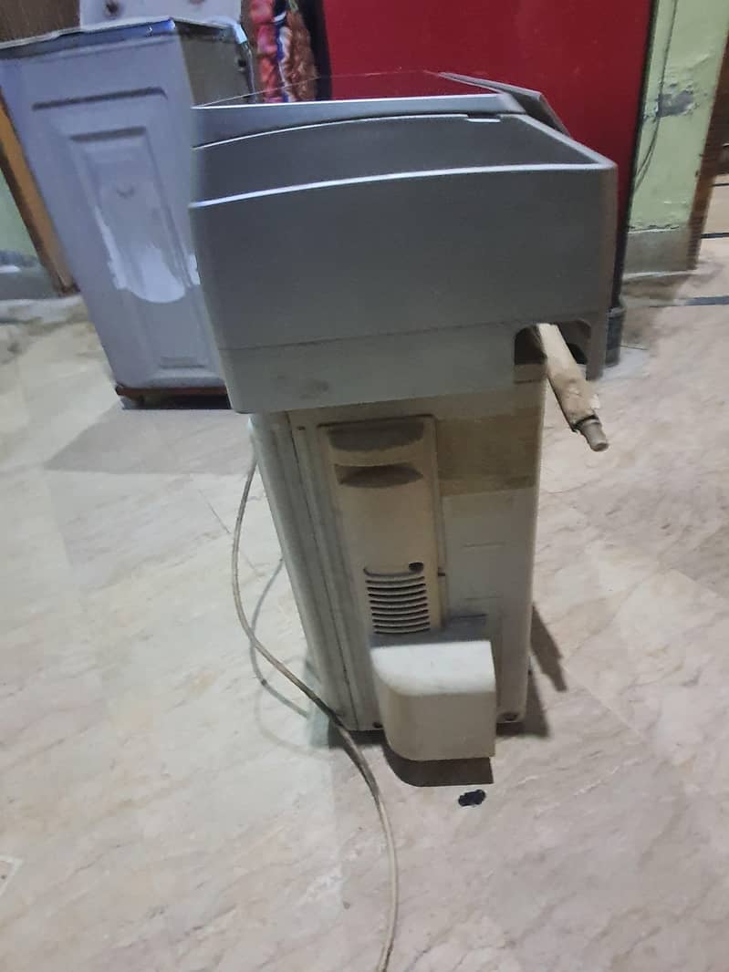 Gree 1 ton split ac 8