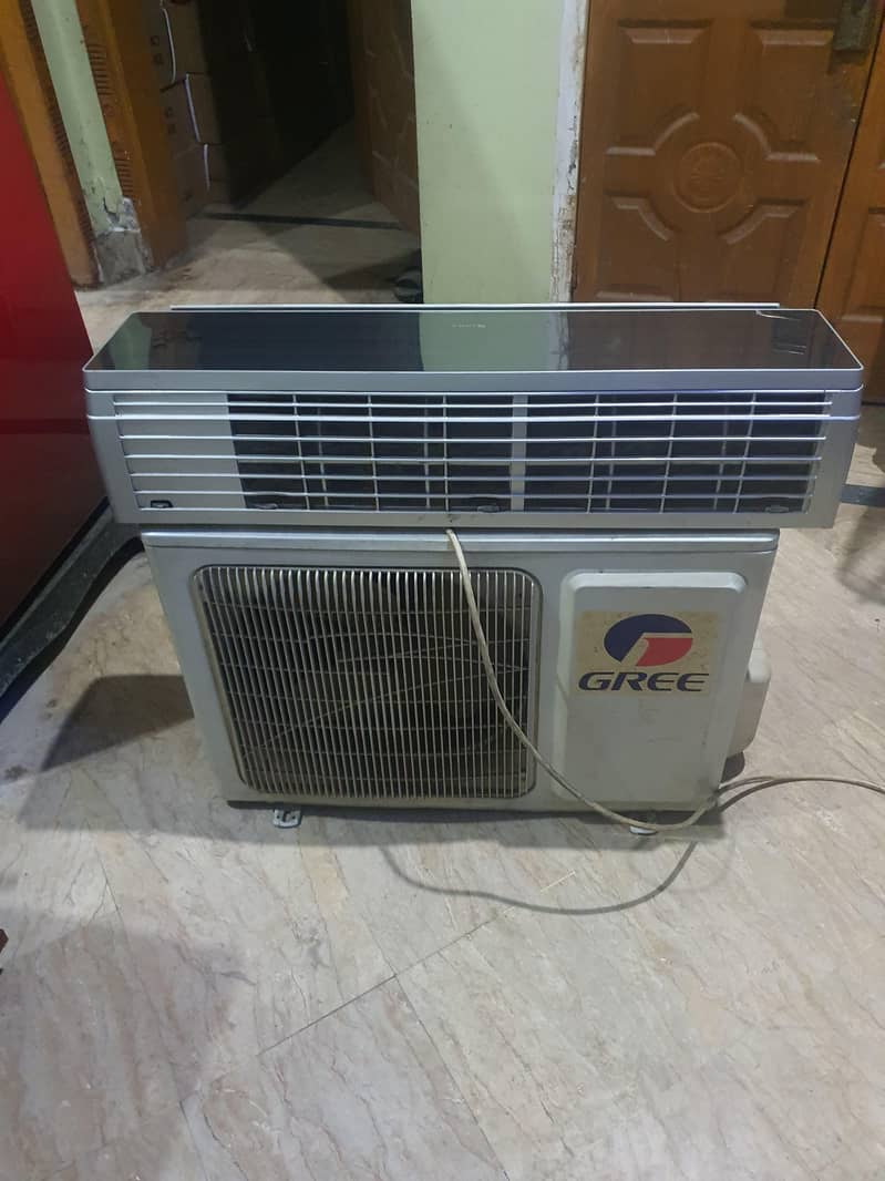 Gree 1 ton split ac 13