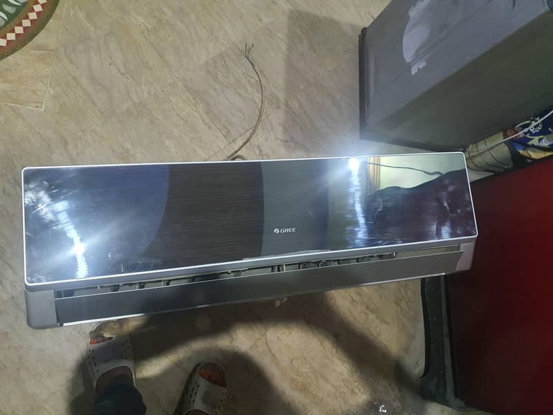 Gree 1 ton split ac 16