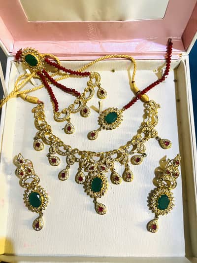 Zircon sets