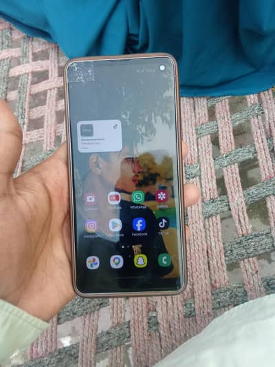 galaxy S10