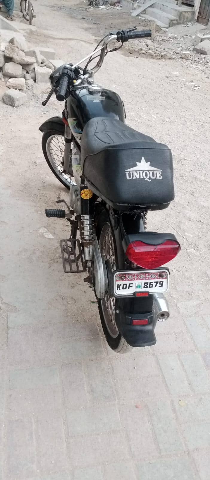 Unique 70, 2