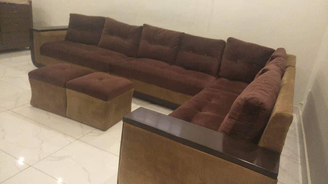 L shap sofa 0