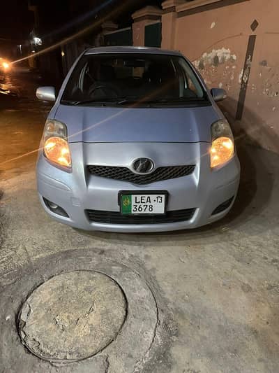 Toyota vitz car 2010/2013